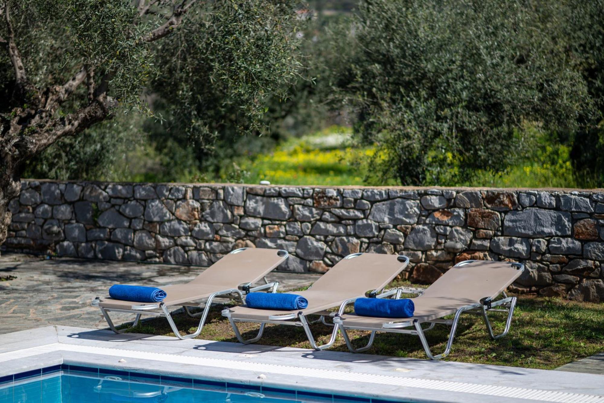Villa Torri Di Pietra Stoúpa Habitación foto